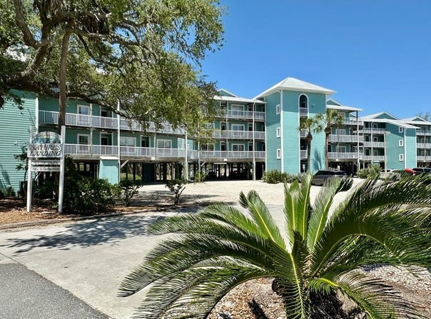 7041 Depot St, Cedar Key, FL 32625