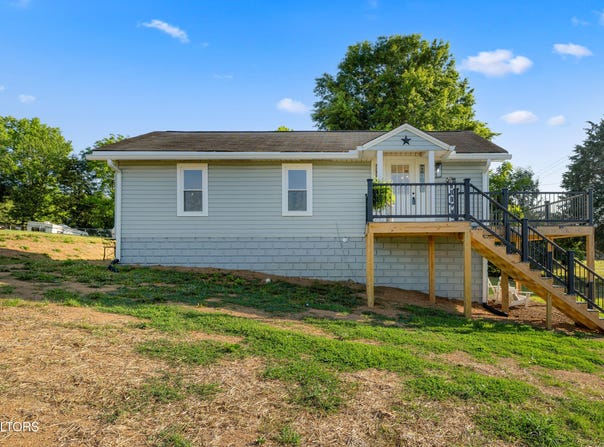 248 Hiway Drive, Clinton, TN 37716