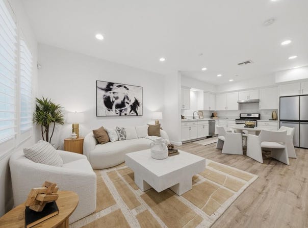 8555 Boardwalk WAY, NEWARK, CA 94560