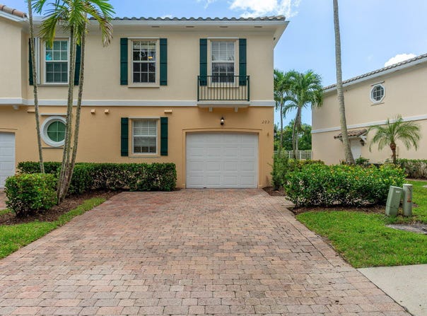 203 FORTUNA Drive, Palm Beach Gardens, FL 33410