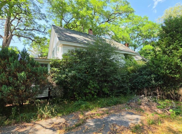 4 S River Road, Calais, ME 04619