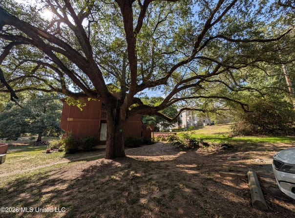 232 Lakeside Villla, Diamondhead, MS 39525