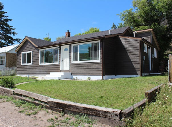 40 Crane Avenue, Stockett, MT 59480