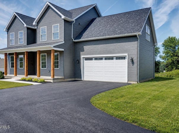 32 Mammoth Spring Road, Wynantskill, NY 12198