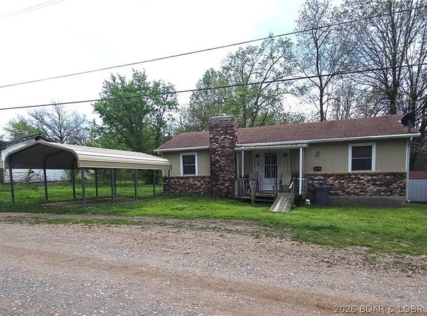 26062 Sarong Drive, Edwards, MO 65326