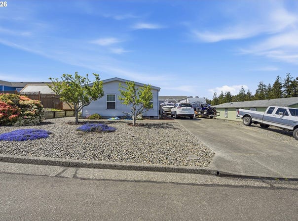 1830 ARTHUR St, NorthBend, OR 97459