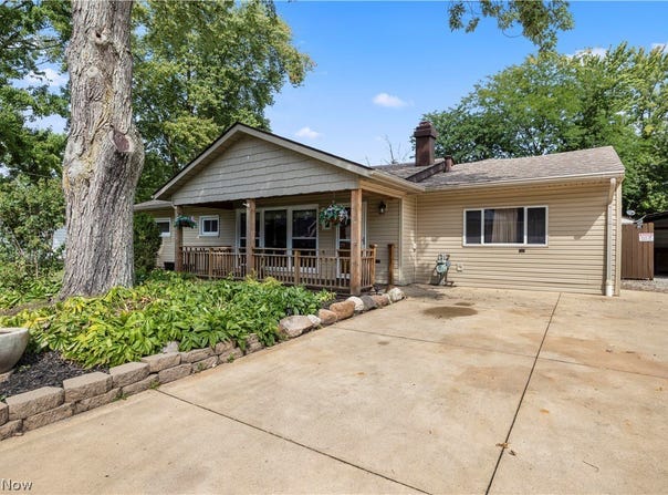 225 Forest Street, LaGrange, OH 44050