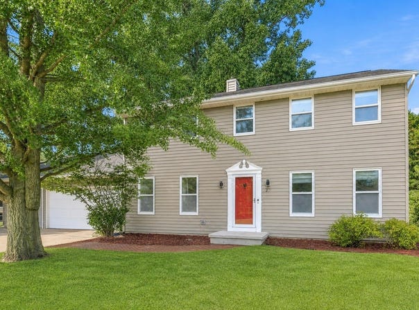29 PHEASANT Court, APPLETON, WI 54915