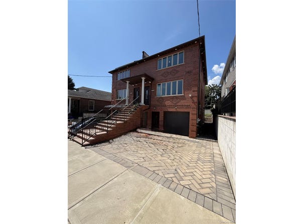 9-24 129th Street, College Point, NY 11356