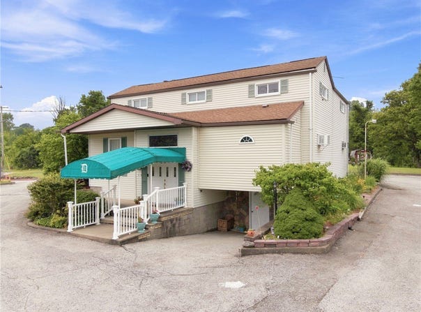557 Unity Center Rd, Pittsburgh, PA 15239
