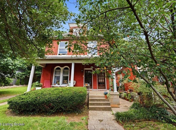 2217 Grinstead Dr, Louisville, KY 40204