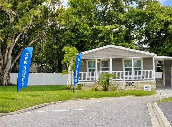 102 Robert James Drive, Valrico, FL 33594