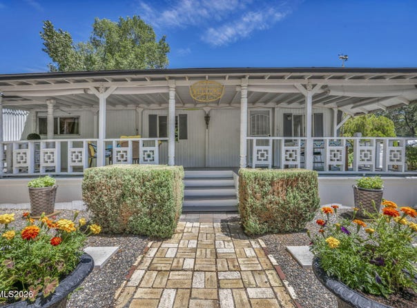 360 E Gepford Parkway, Sun Valley, NV 89433