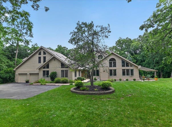 2395 White Oak Trail, Oregon, WI 53575