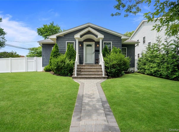 2978 Grand Boulevard, Baldwin, NY 11510