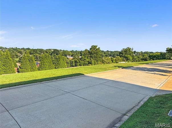 W 14th Street, Washington, MO 63090