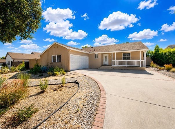 533 Geneva, Claremont, CA 91711