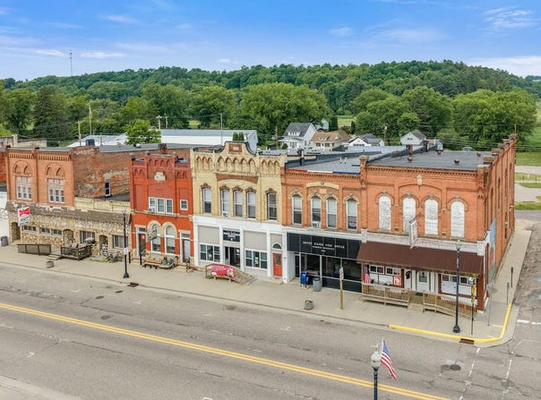 229 Center Street, Wonewoc, WI 53968-0000
