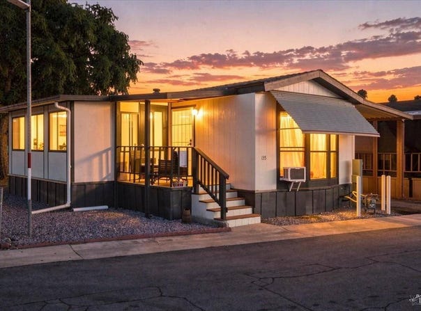 1174 E Main St., El Cajon, CA 92021
