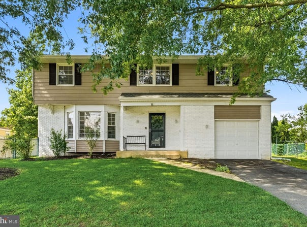 702 WOOD Lane, CINNAMINSON, NJ 08077