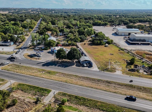 5090 E Highway 199, Springtown, TX 76082