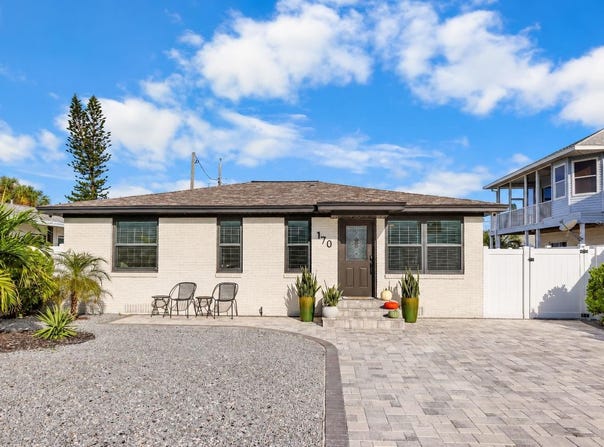 170 145TH AVENUE E, MADEIRA BEACH, FL 33708
