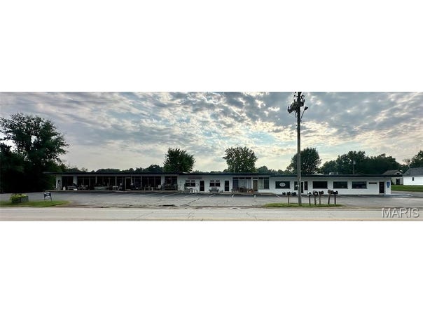 303 Highway 63, Vienna, MO 65582