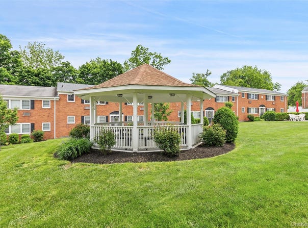 1879 Crompond Road, Peekskill, NY 10566