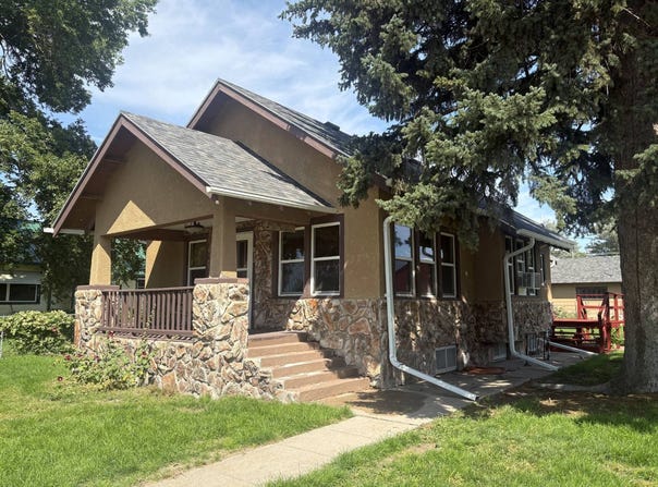 813 Custer St., Hemingford, NE 69348