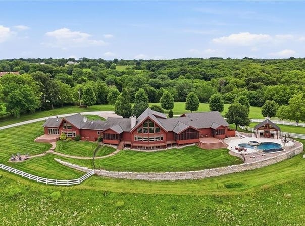 5805 Malcolm Lake Road, Edgerton, MO 64444