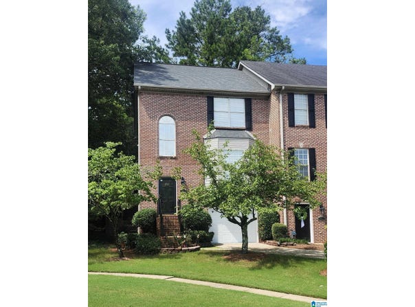 222 MEADOW CROFT CIRCLE, BIRMINGHAM, AL 35242