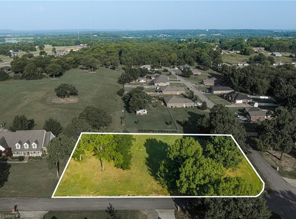 Lot 17 & 18 Point Royal LOOP, Charleston, AR 72933