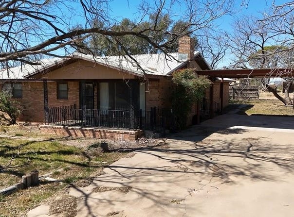 616 Driftwood Drive, Robert Lee, TX 76945