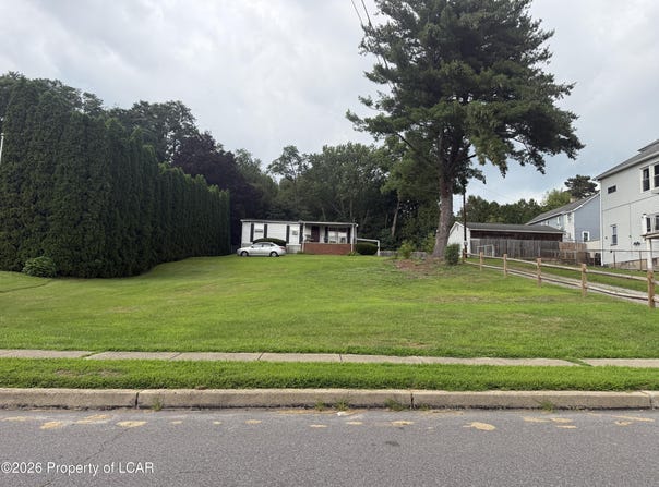 18 Williams, Kingston, PA 18704