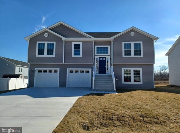 CABRIOLET lot: 20, MARTINSBURG, WV 25401