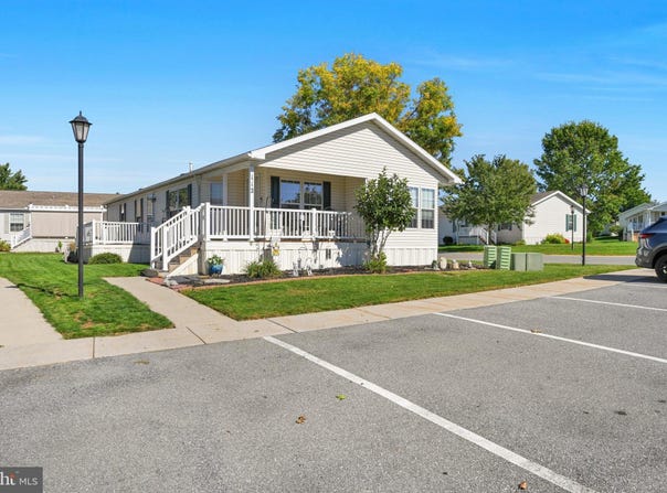 112 SUMMERS Drive, LANCASTER, PA 17601