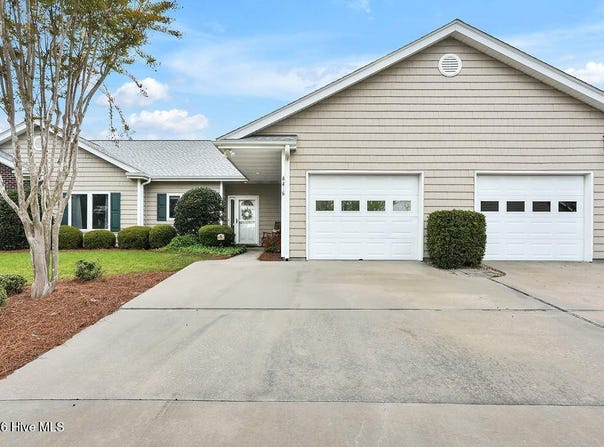 4416 Willow Moss Way, Southport, NC 28461