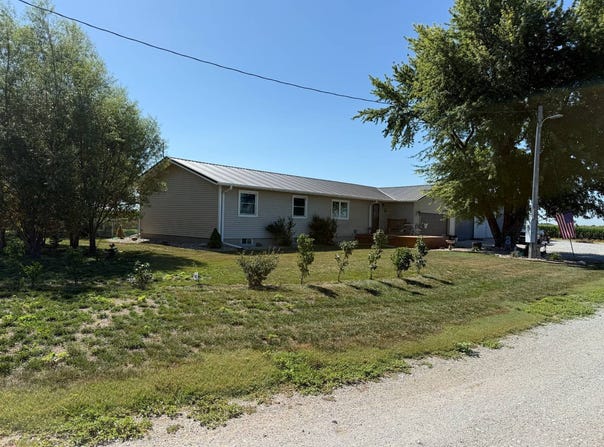 1971 Road 320, Sutton, NE 68979