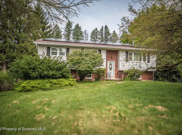 537 Gladiola Drive, Clarks Summit, PA 18411