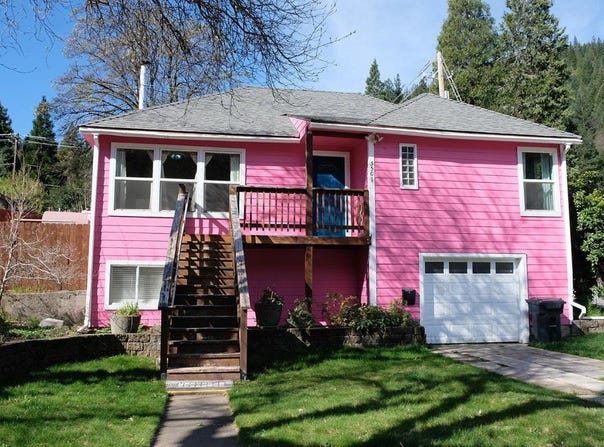 5501 Dunsmuir Ave, Dunsmuir, CA 96025