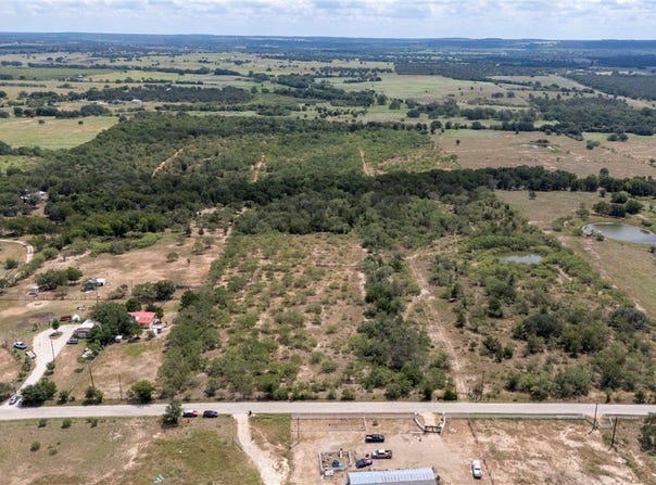 FOX Lane, Lockhart, TX 78644