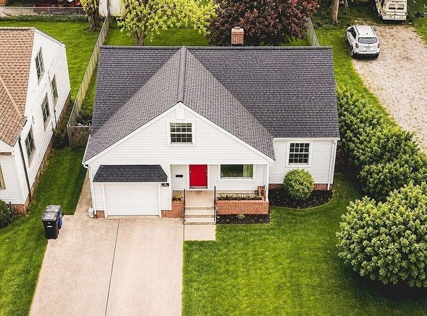 5860 Pearl Road, Parma, OH 44130