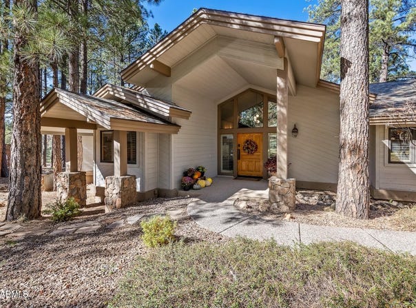 2082 WILLIAM PALMER, Flagstaff, AZ 86005