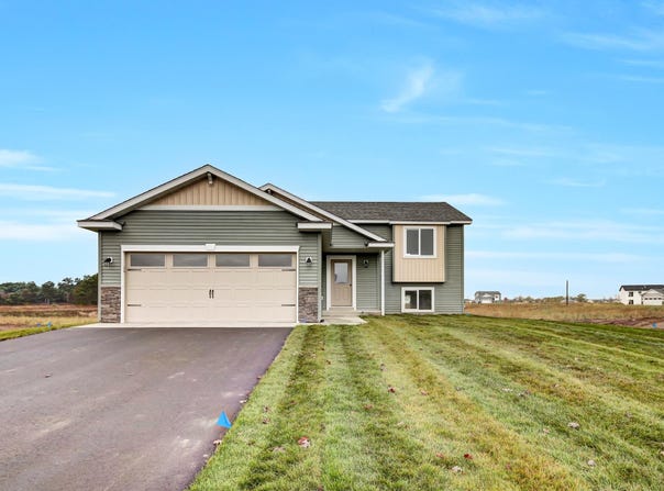 960 3rd Avenue SW, Rice, MN 56367
