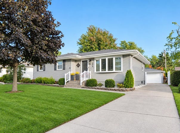 903 Tyler Avenue, Dyer, IN 46311