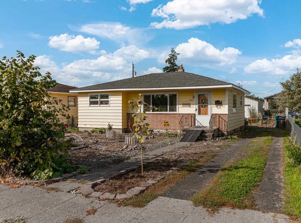 2813 N Stone St, Spokane, WA 99207