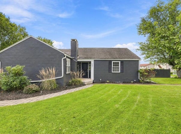 101 Old Hickory Lane, Johnstown, PA 15905