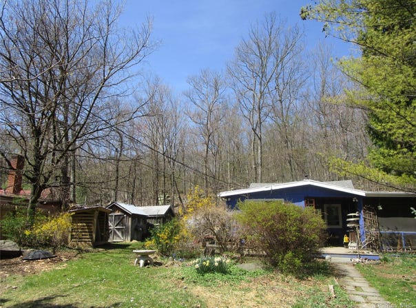 6 Hervey White Road, Woodstock, NY 12498