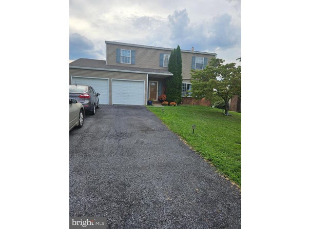 628 SWEETBRIAR Drive, HARRISBURG, PA 17111