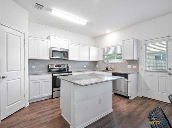 109 Comet Drive, Jarrell, TX 76537